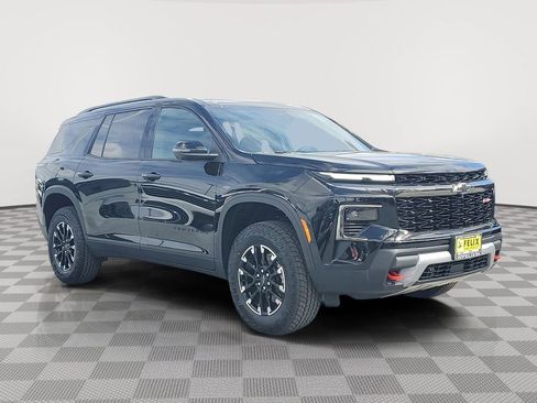 New 2026 Chevrolet Traverse Z71 w/ Driver Confidence Package AWD/4WD image 3
