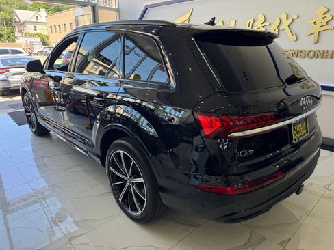 Used 2020 Audi Q7 3.0T Prestige AWD/4WD image 5