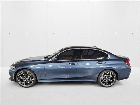 Used 2025 BMW 330i Sedan w/ Premium Package image 5