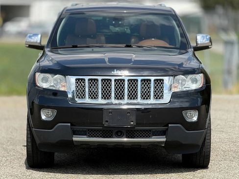 Used 2012 Jeep Grand Cherokee Overland Summit AWD/4WD image 5