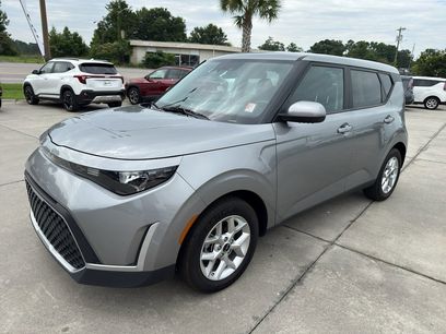 Used 2024 Kia Soul LX w/ Option Group 015