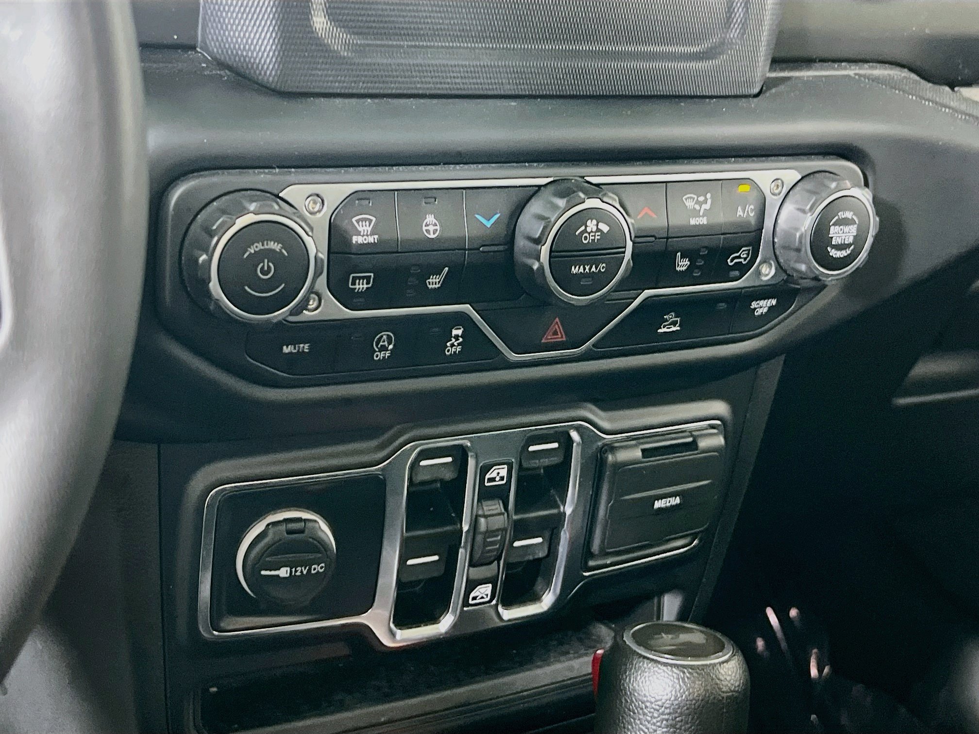 Used 2023 Jeep Wrangler Unlimited Sport AWD/4WD image 15