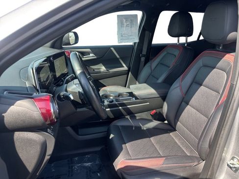 Certified 2025 Chevrolet Equinox RS FWD image 10