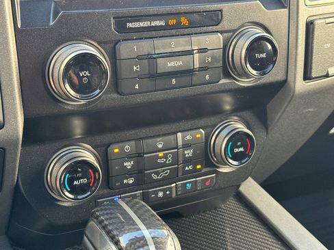 Used 2019 Ford F150 Raptor w/ Equipment Group 802A Luxury image 22