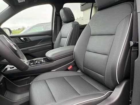 New 2026 Buick Enclave Sport Touring w/ Super Cruise Package image 13