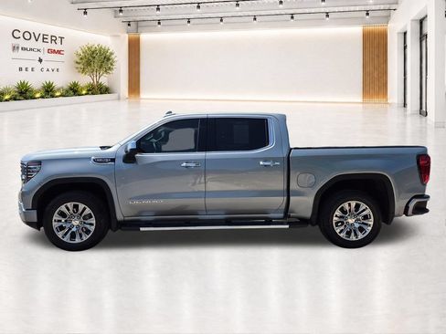 Certified 2025 GMC Sierra 1500 Denali AWD/4WD image 9