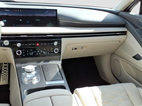 Used 2025 Genesis G80 3.5T Sport Prestige image 10