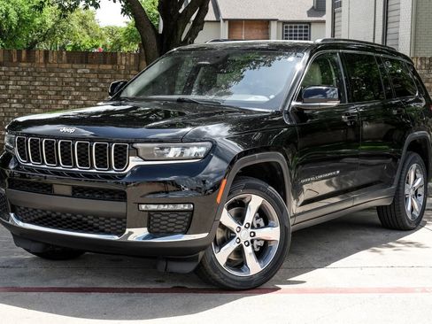 Used 2022 Jeep Grand Cherokee L Limited RWD image 12