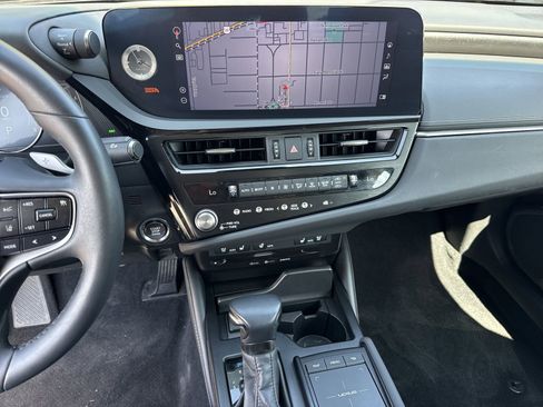 Used 2022 Lexus ES 350 w/ Premium Package FWD image 32