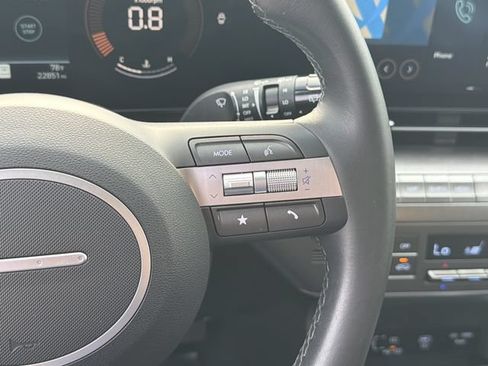 Certified 2025 Hyundai Kona SEL FWD image 32