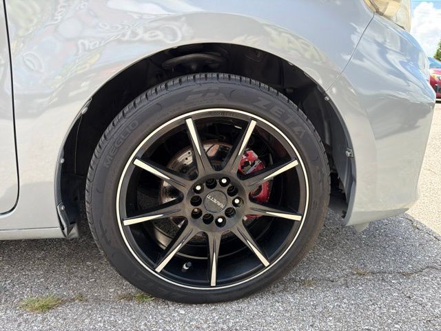 Used 2012 Scion xB FWD image 28