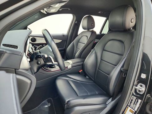Certified 2022 Mercedes-Benz GLC 300 image 17
