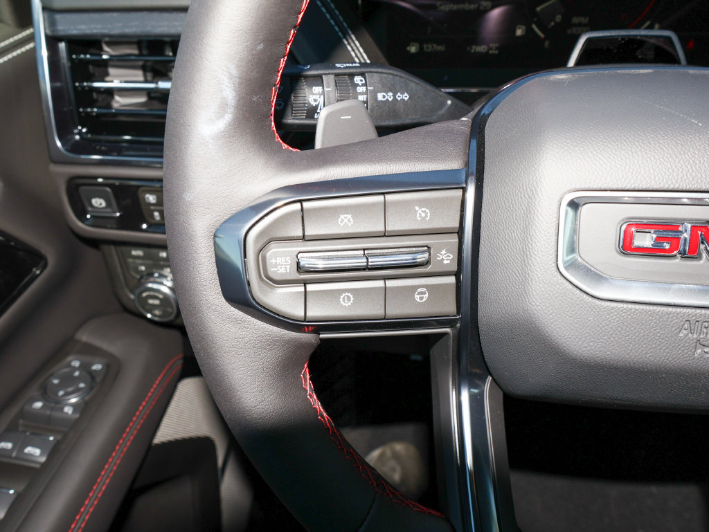 New 2026 GMC Yukon AT4 Ultimate AWD/4WD image 31
