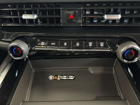 New 2026 Chevrolet Suburban LT RWD image 30