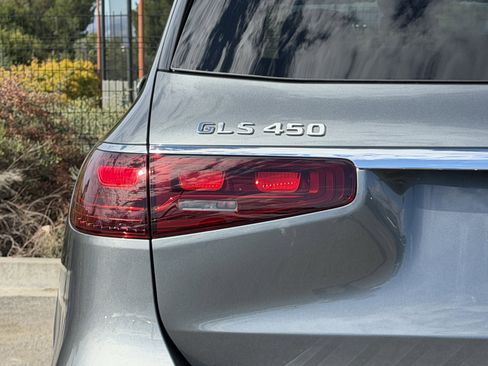 New 2026 Mercedes-Benz GLS 450 4MATIC image 11