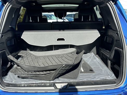 Certified 2025 Mercedes-Benz GLB 250 image 21