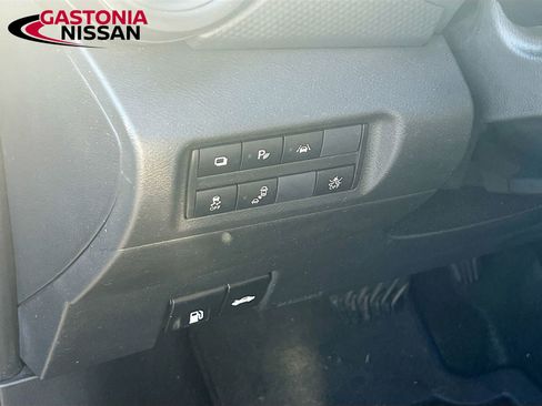 Used 2023 Nissan Kicks S image 13