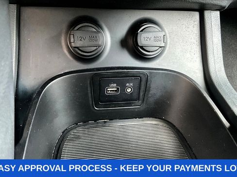 Used 2017 Hyundai Santa Fe Sport w/ 2.4L Tech Package 04 AWD/4WD image 19