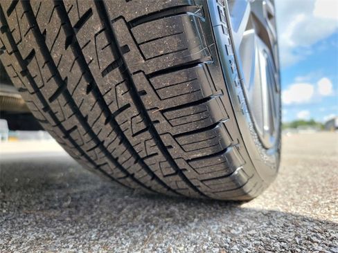 Certified 2022 Jeep Compass Limited image 18