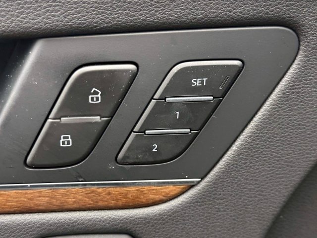 Used 2023 Audi Q5 Premium Plus AWD/4WD image 18