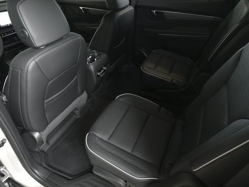 New 2026 Buick Enclave Sport Touring w/ LPO, Floor Liner Package FWD image 30