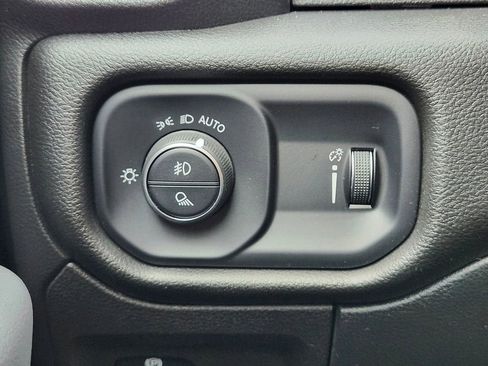 Used 2022 RAM 1500 Big Horn AWD/4WD image 21