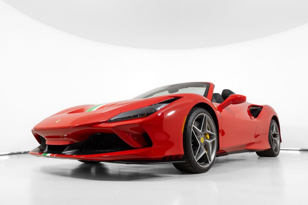 Used 2022 Ferrari F8 Tributo RWD image 14
