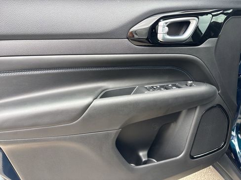 New 2026 Jeep Compass Latitude image 10