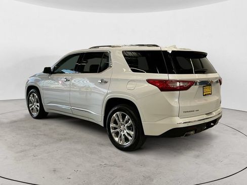 Used 2021 Chevrolet Traverse High Country AWD/4WD image 3