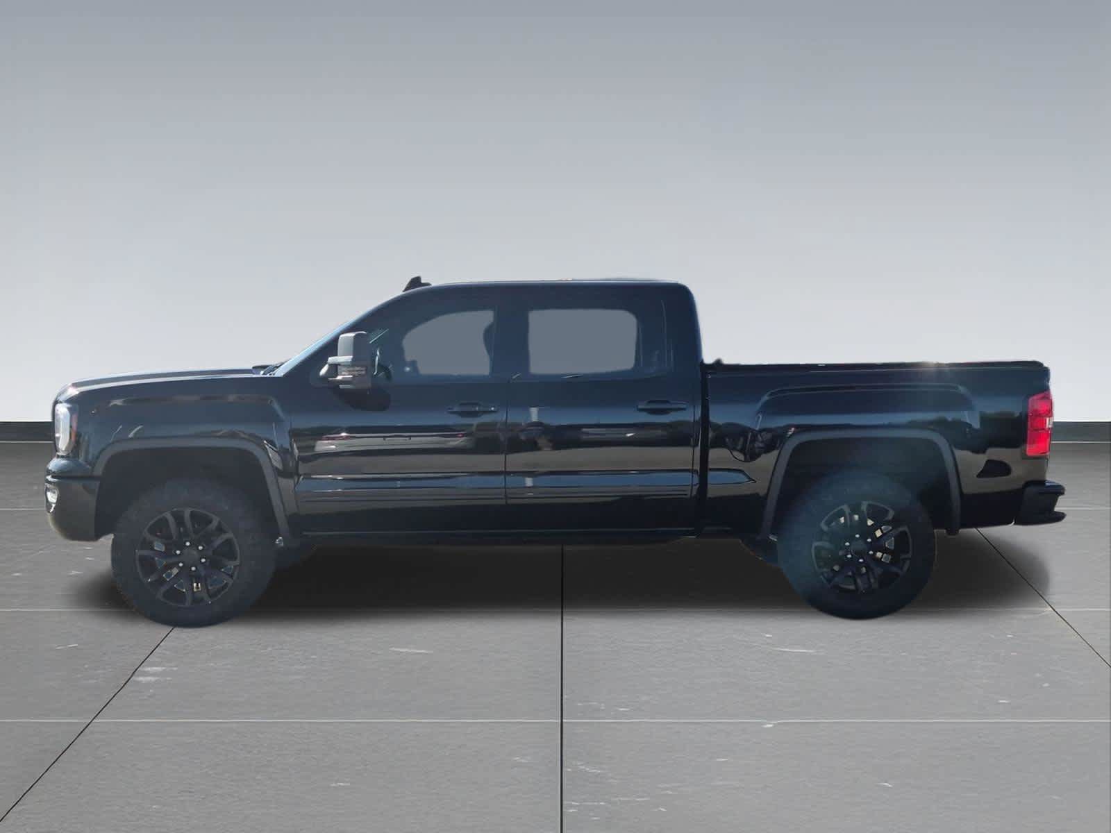 Used 2018 GMC Sierra 1500 SLE w/ Elevation Edition AWD/4WD image 3