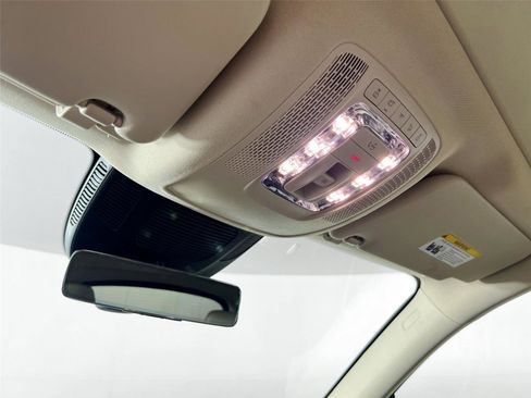 Certified 2024 Mercedes-Benz GLE 350 4MATIC image 12