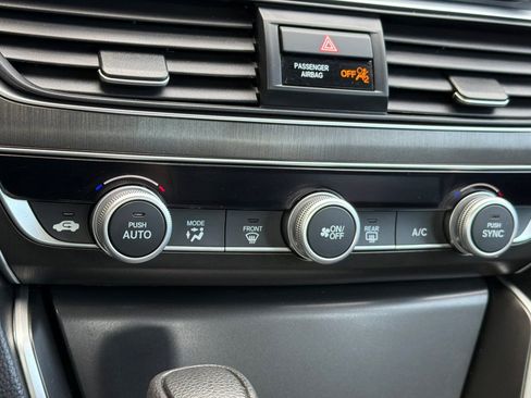 Used 2018 Honda Accord LX image 16