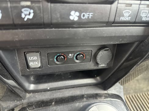 Used 2019 Toyota 4Runner Limited image 27