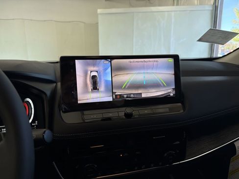 New 2026 Nissan Rogue Platinum w/ Platinum Premium Package image 30