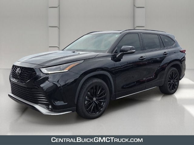 Used 2023 Toyota Highlander XSE AWD/4WD image 1