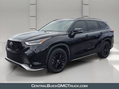 Used 2023 Toyota Highlander XSE