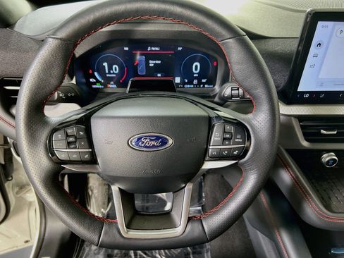 Used 2025 Ford Explorer ST-Line w/ Premium Package AWD/4WD image 11
