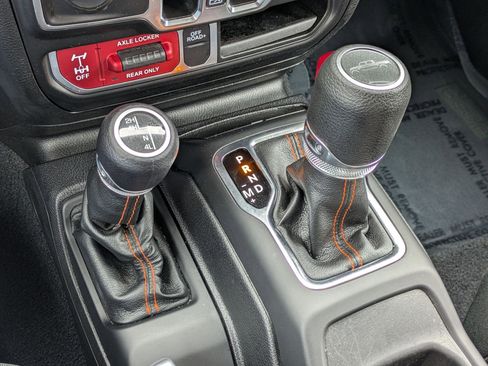 Used 2021 Jeep Gladiator Mojave w/ LED Lighting Group image 24