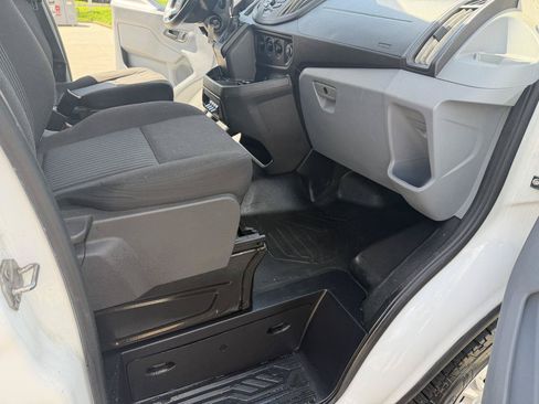 Used 2018 Ford Transit 150 130 Low Roof RWD image 32