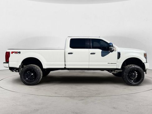 Used 2022 Ford F250 Platinum AWD/4WD image 4