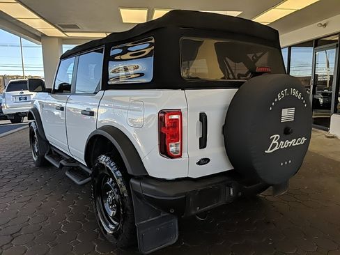 Certified 2022 Ford Bronco Black Diamond image 7