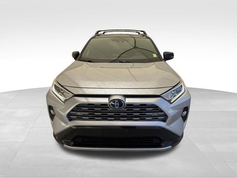 Used 2019 Toyota RAV4 XSE AWD/4WD image 4