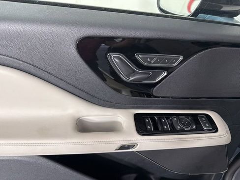 New 2025 Lincoln Aviator 2WD image 16