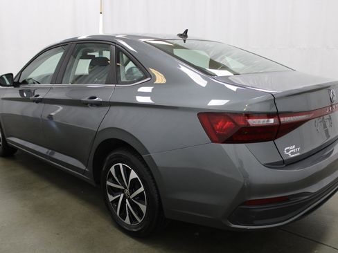 Used 2025 Volkswagen Jetta S image 7