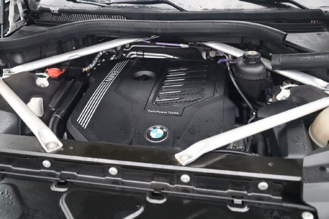 Used 2021 BMW X7 xDrive40i AWD/4WD image 25