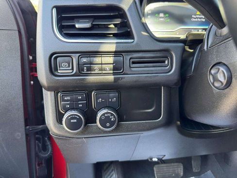 Used 2023 Chevrolet Tahoe Z71 w/ Luxury Package image 23