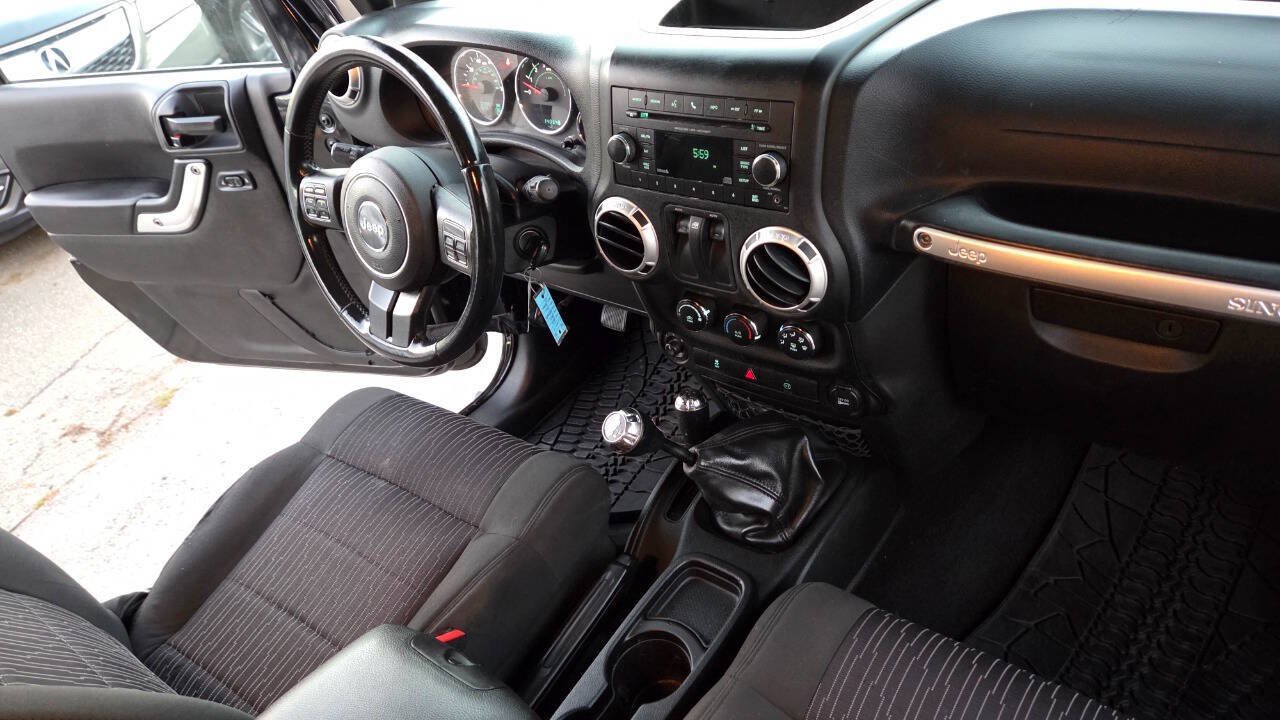 Used 2012 Jeep Wrangler Sahara w/ Dual Top Group AWD/4WD image 39