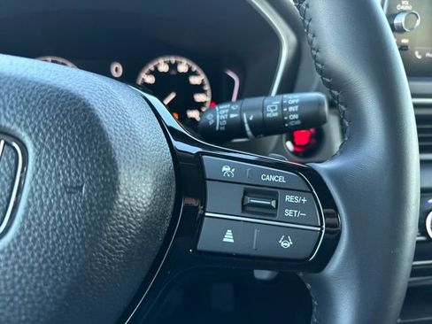 Used 2025 Honda Pilot EX-L image 29