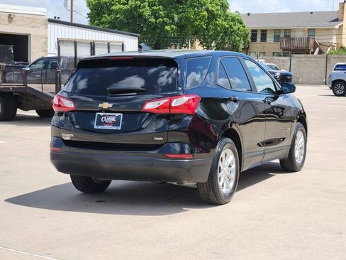 Used 2021 Chevrolet Equinox LS w/ LS Convenience Package AWD/4WD image 14