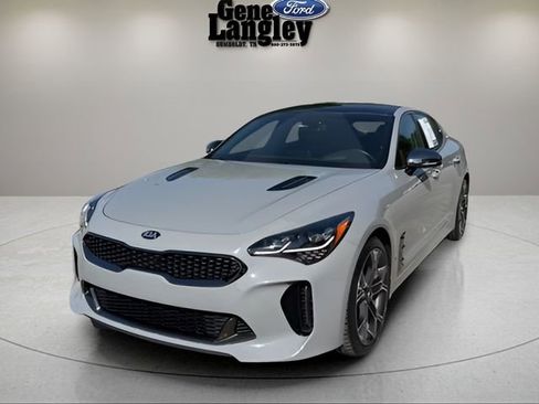 Used 2020 Kia Stinger GT2 AWD/4WD image 6